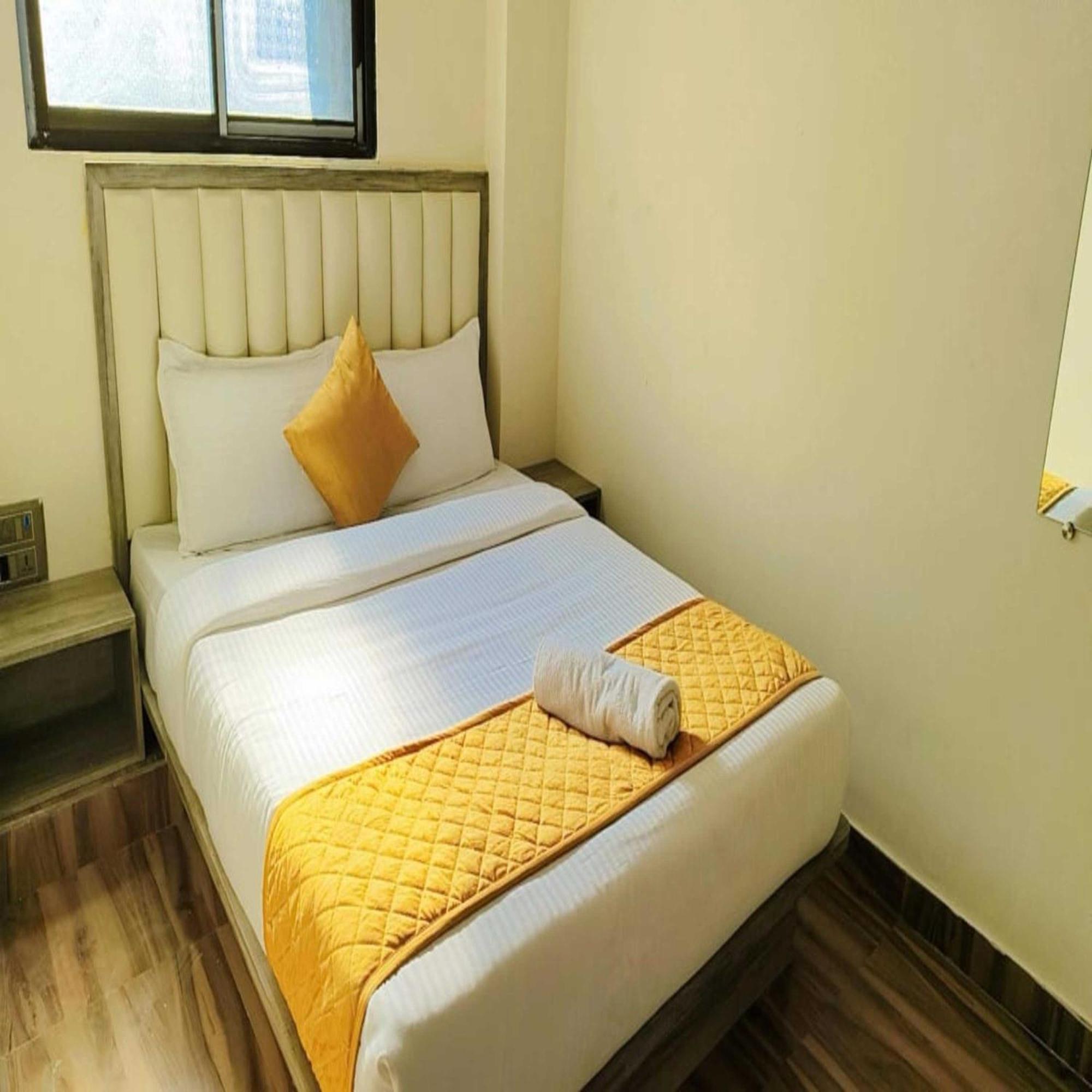 Hotel Pride Suites - Kurla West Mumbai Exterior photo